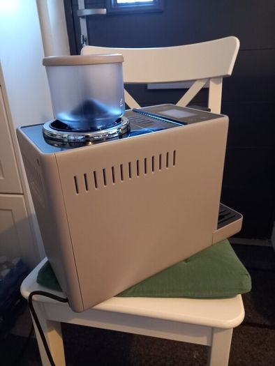 Delonghi Coffee Machine Rivelia -  Beige