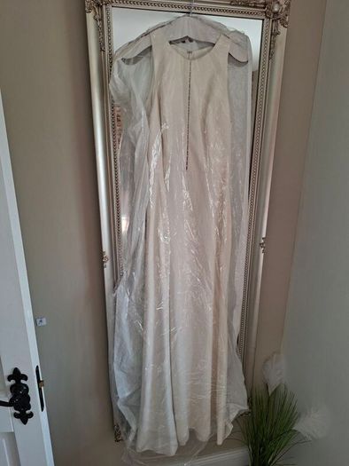 Bridal dress