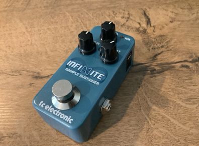 TC Electronic Infinite Mini Sample Sustainer pedal