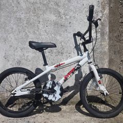 Apollo force 18 white BMX kids bike