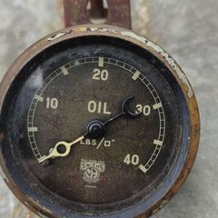 old smiths oil pressure gauge