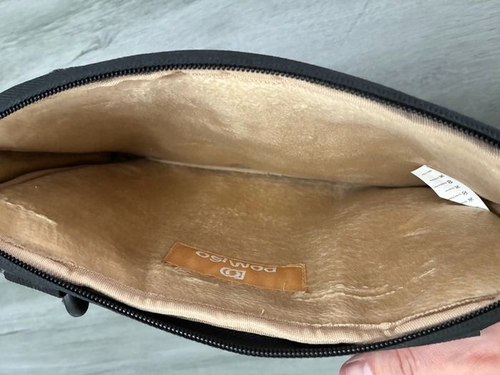 DOMISO 10.1" Waterproof Tablet / Laptop Pouch Bag Canvas with USB Charging Port Headphone Hole