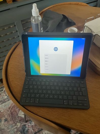 iPad 5th gen 32GB storage
