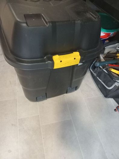 175ltr storage box