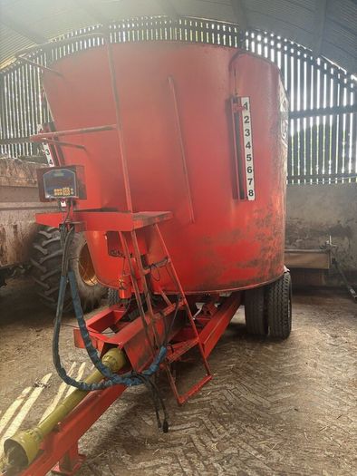 Dtec diet feeder