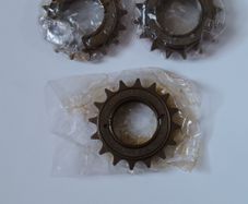 New 16 Tooth Rear Sprockets x3