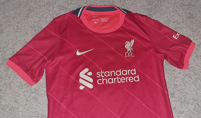 Liverpool Home Jersey - 21/22 Season Genuine Youth Large (10 to 12)
