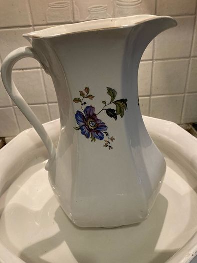 Large Vintage Wash Bowl & Jug