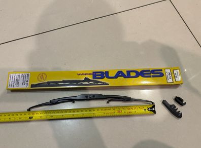 Rear wiper blade arm