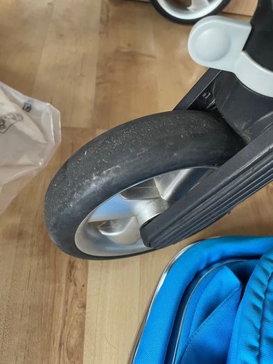 silver cross wayfarer carrycot and Puschair