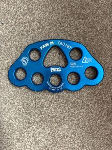 Petzl PAW Medium Rigging Plate in Excellent Condition