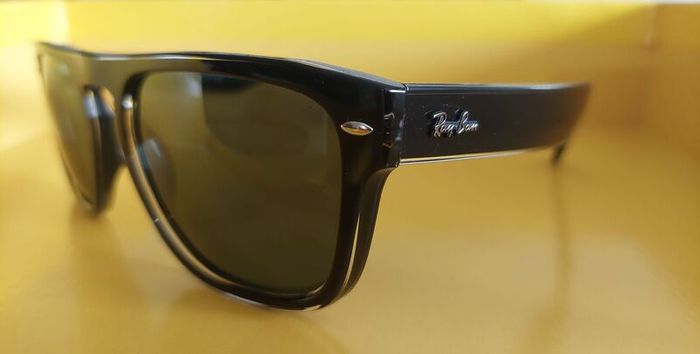 Ray Ban  Sunglasses