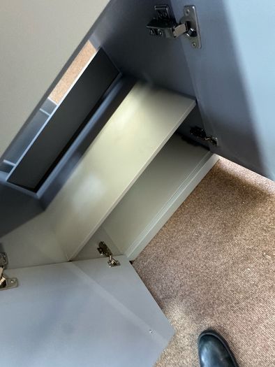 Brand New 600mm Grey Vanity Unit & Tap