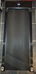Walking pad (Max speed 10kph)