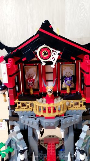 LEGO Ninjago 70643 Temple Of Resurrection