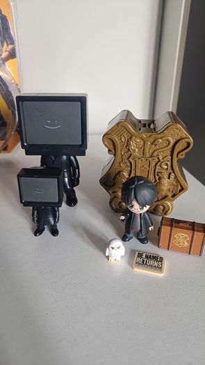 collectible figures
