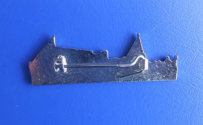 P. S. WAVERLEY (1947 Paddle Steamer) - a souvenir/merchandise enamelled badge (1970s/1980s)