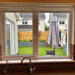 Window & roller blind