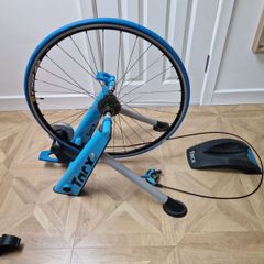 Tacx turbo trainer and wheel