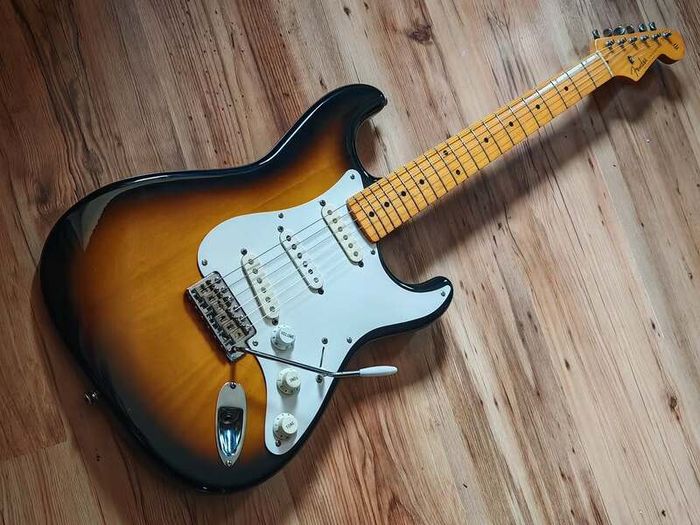 Fender Japan Vintage Series '57 Stratocaster (Delivery available)