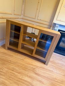 Tv cabinet