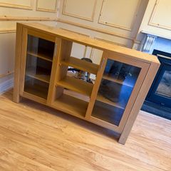 Tv cabinet