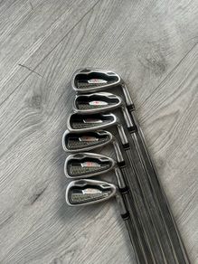 Golf iron set