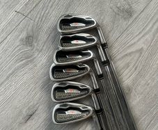 Golf iron set