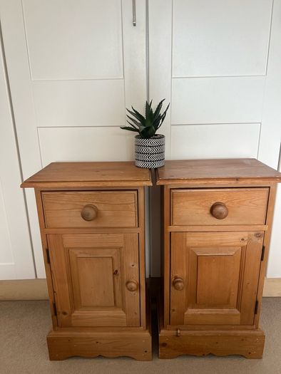 Bedside Lockers