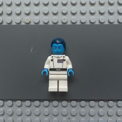 lego Star Wars sw0811 Grand Admiral Thrawn minifigure- Dark Azure Skin