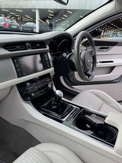 Jaguar XF 2017