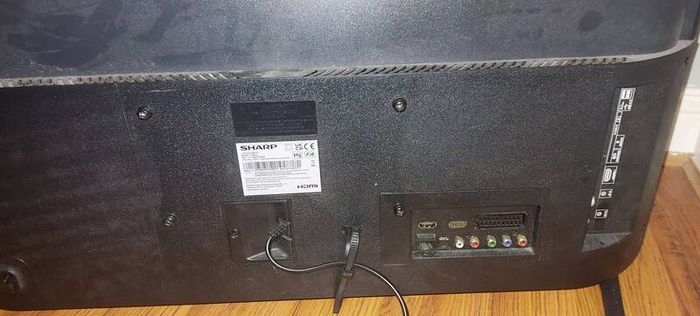 Sharp 32" smart tv