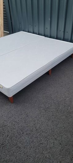 6ft Respa Superking split base as new