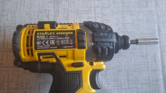 Stanley Fatmax 18V Impact Driver+Charger+2 batteries