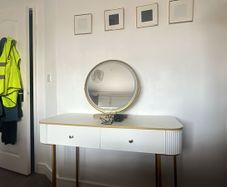 dressing table