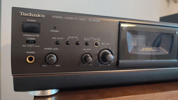 3 HEAD Technics RS-BX 646 tape deck. Like new, cleaned.
