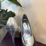Ladies heels size 6 Image 2