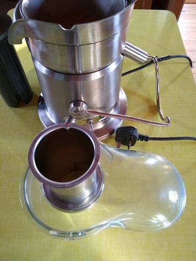 Breville JE4 Commercial Juicer