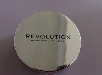 Revolution Loose Setting Translucent Powder