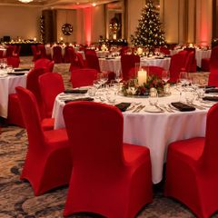 100 red Spandex chair covers (approx)