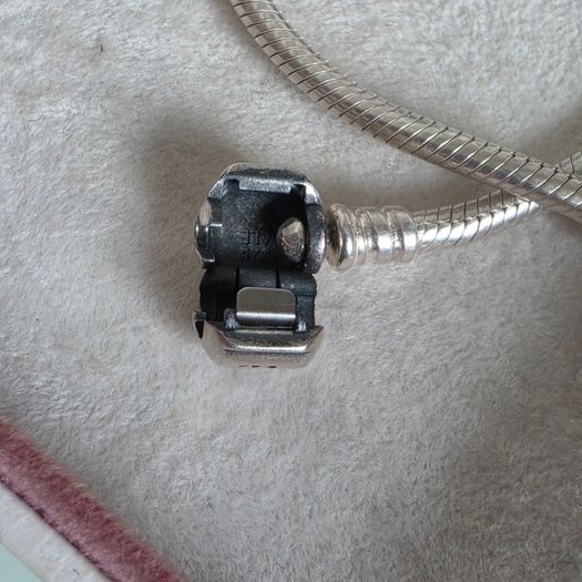 Pandora bracelet barrel clasp size 19cm very good condition hallmarked