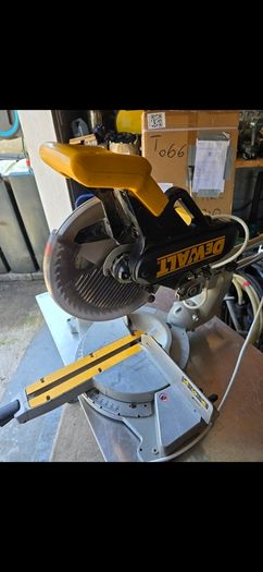 De Walt Saw