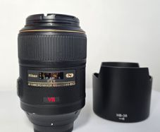 Nikon 105mm f/2.8