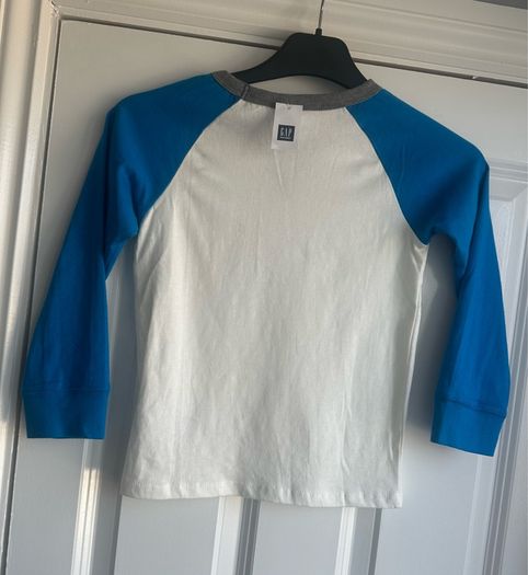 GAP long sleeved tshirt - bnwt