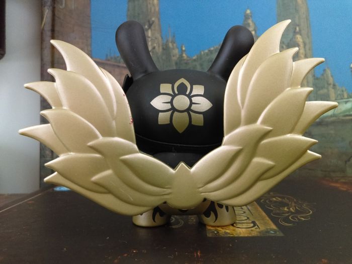Kidrobot Dunny Gold Reveler ! MYSTERY CHASE ! from Mardivale Series ! by Andrew bell Scribe Artist ! Rarity ?/?? ! Vinyl Figure !