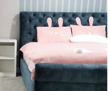 Almost New Bedframe or Headboard