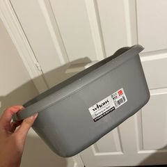 Rectangular bowl