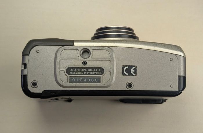 Pentax Espio 115M 35mm Film Point and Shoot Camera Silver Tested with film.