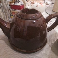 Brown Everhot Teapot with Chrome Cosy