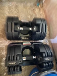 Adjustable dumbbells
